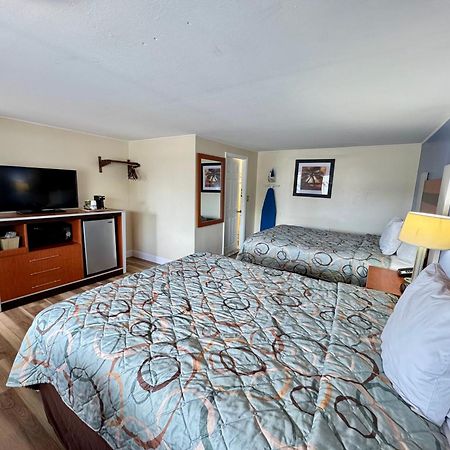 Days Inn By Wyndham - Cape Cod West Yarmouth Zewnętrze zdjęcie