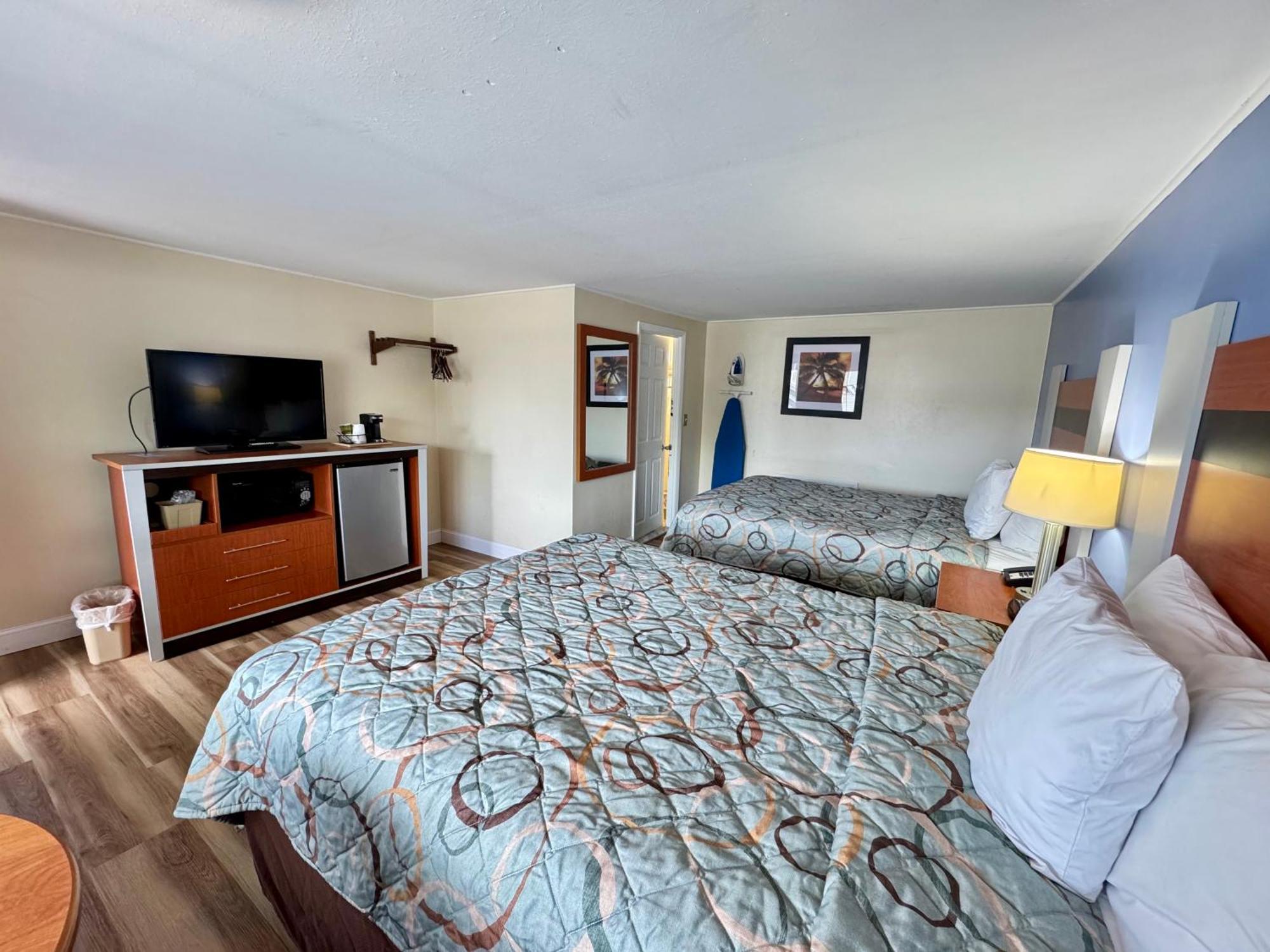 Days Inn By Wyndham - Cape Cod West Yarmouth Zewnętrze zdjęcie
